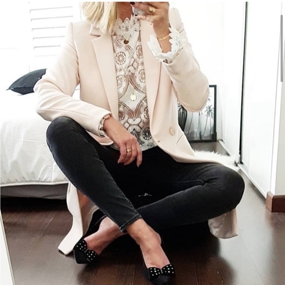 PERFECT PETALS WHITE LACE SEE-THROUGH TOP - Picture 3 of 11